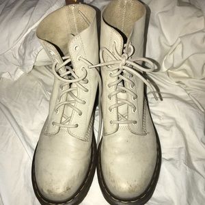 Off white Dr. Martens size 9 women’s
